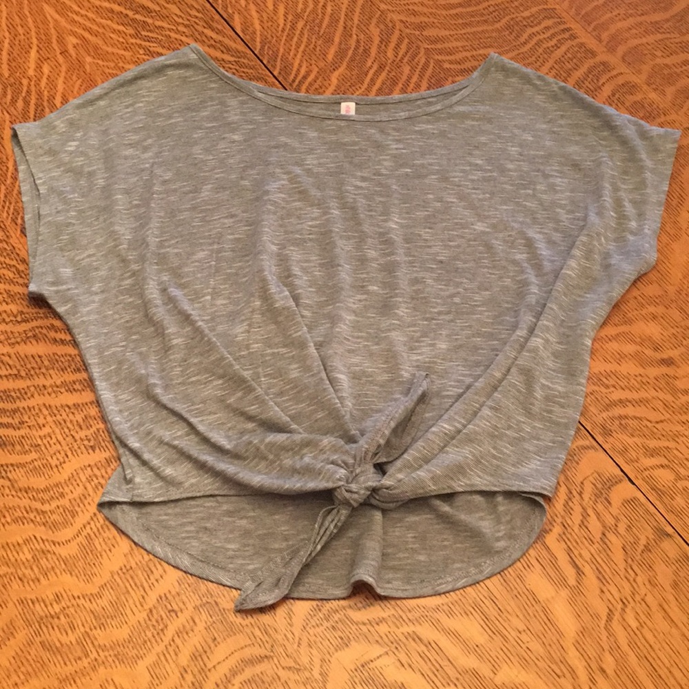 🌈 HOST PICK🌈 Xhilaration tie front shirt
